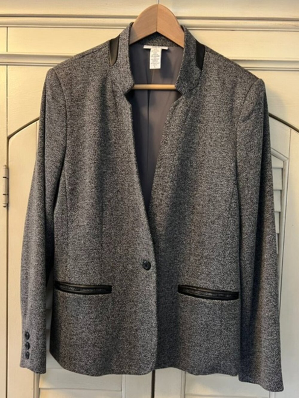 Bar III Women's Classic Black Tweed Long Sleeve Faux Leather Accents-Size Large